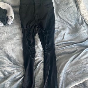 high rise black beans with holes